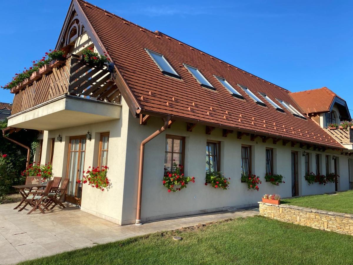 Gardonyi Apartman Apartment Eger Exterior photo